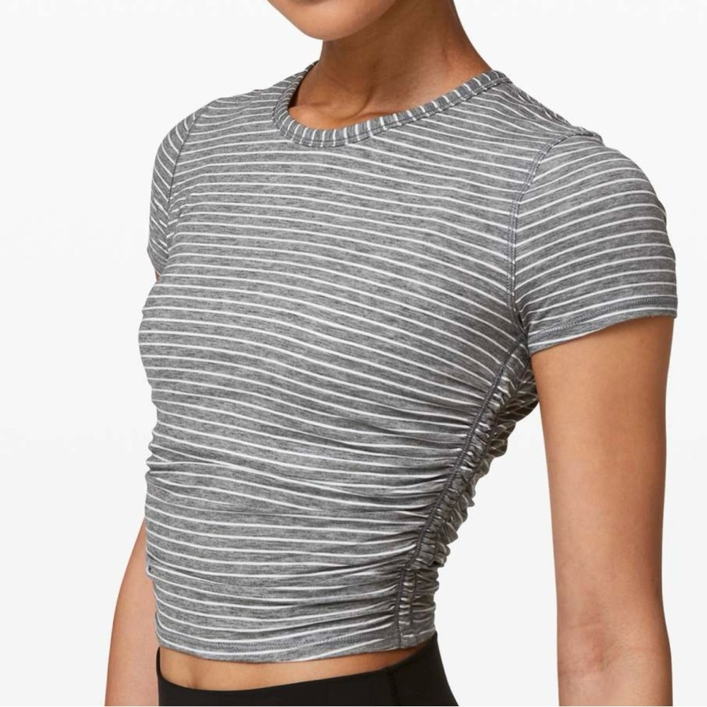 Lululemon All It Takes Short Sleeve - 4
Stripe Heathered Medium Grey White